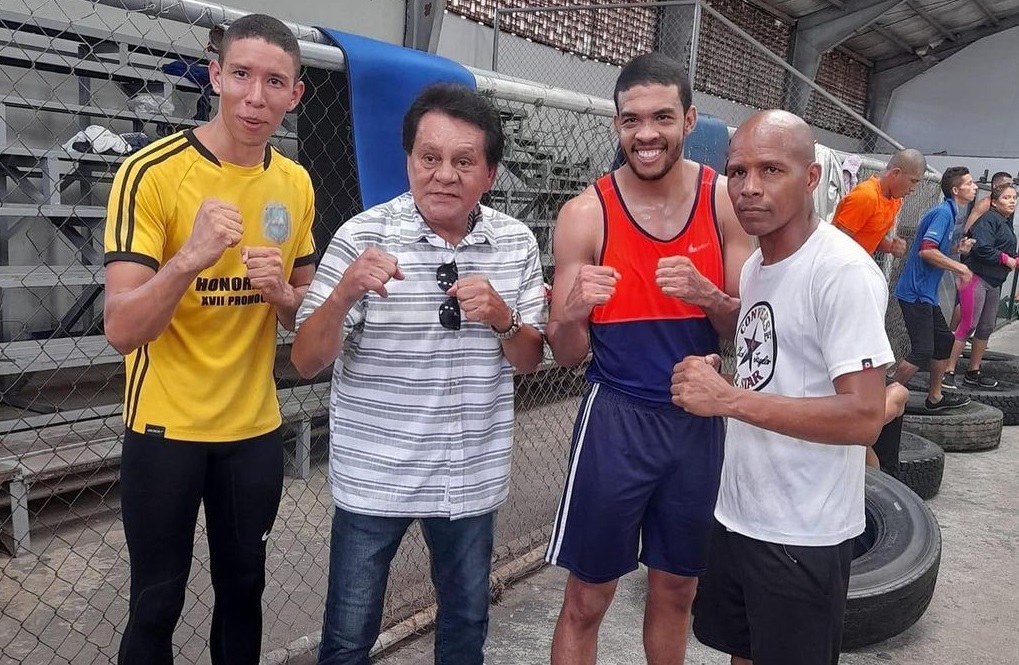 Roberto Durán Va Al Rockero Alcázar Y Se Compromete Con El Boxeo Panameño Día A Día 4770